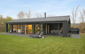 3 Bedroom Cozy Home In Gilleleje in Gilleleje